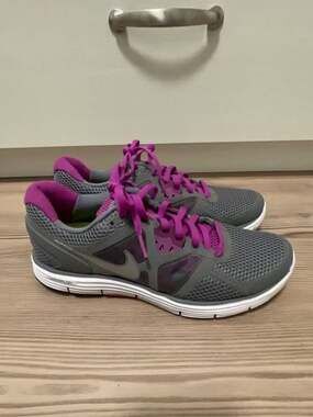 Nike Lunarglide+ 3 Women's Running Shoes Dark Grey Laser Pink Sz 9